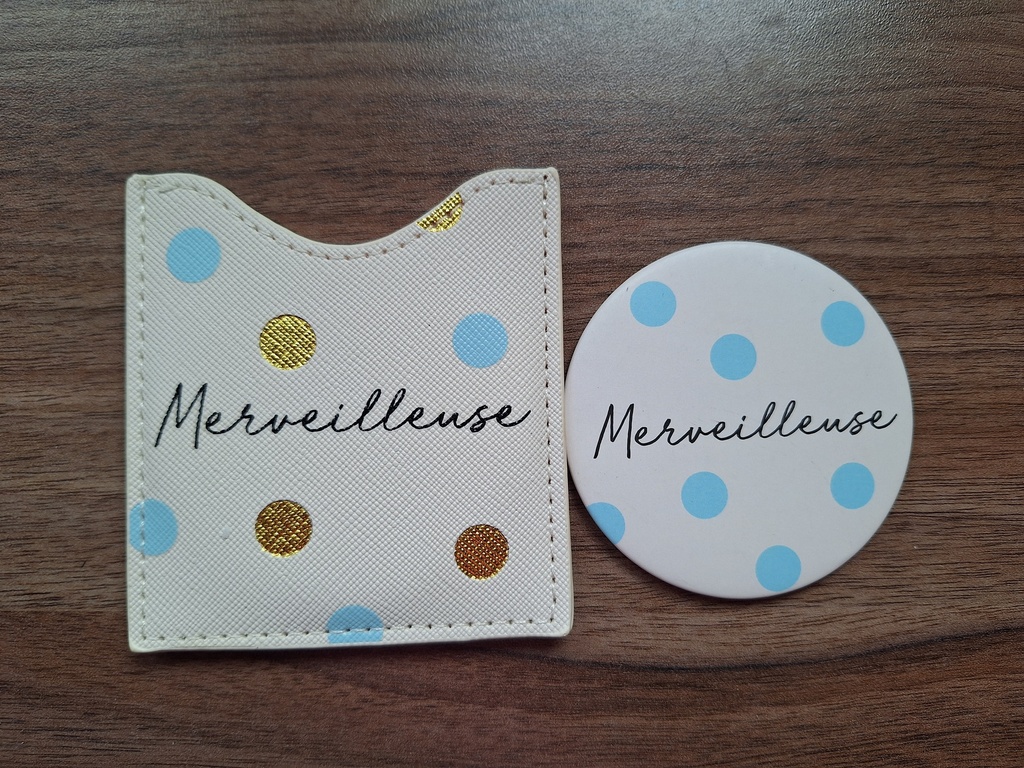 Miroir avec pochette