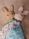 Doudou crochet et tissu 
