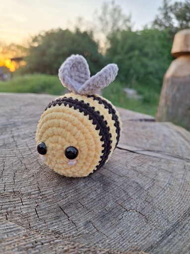 Abeille crochet 